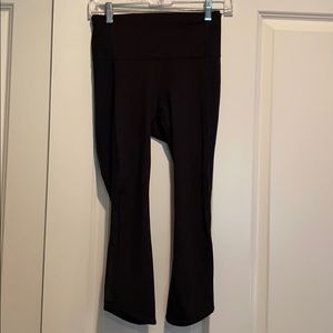 Lulu lemon cropped leggings size 6